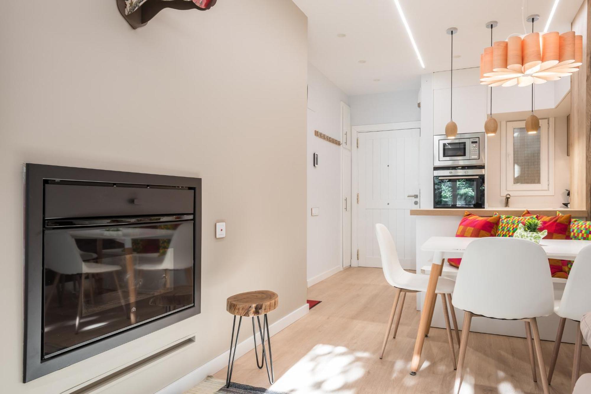 Lebre By Totiaran Apartment Naut Aran ภายนอก รูปภาพ
