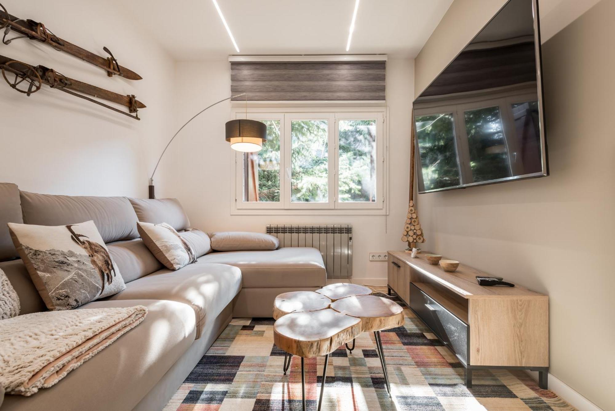 Lebre By Totiaran Apartment Naut Aran ภายนอก รูปภาพ